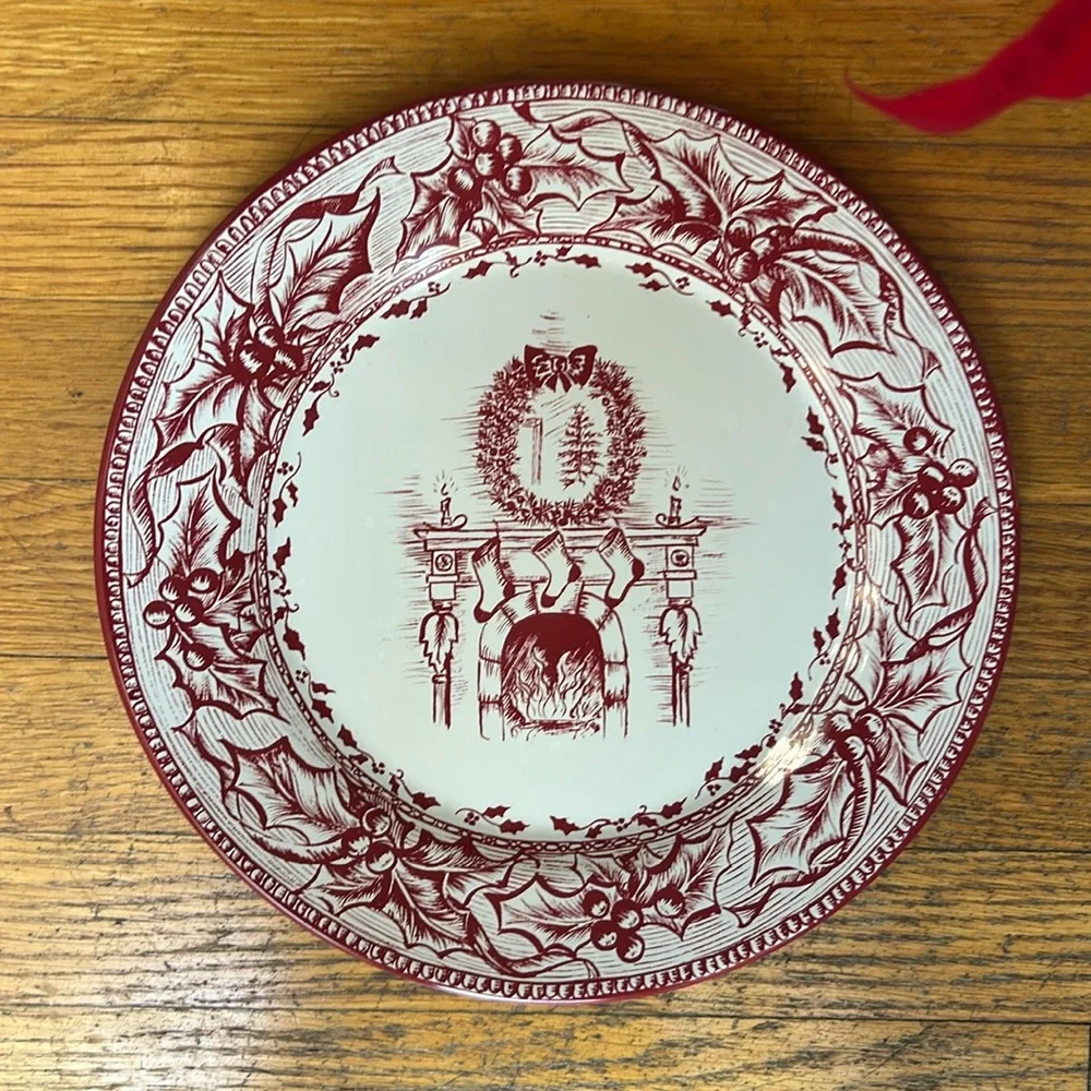 Restoration Hardware Holiday Tin Plates. Set of 4 🎄❄️